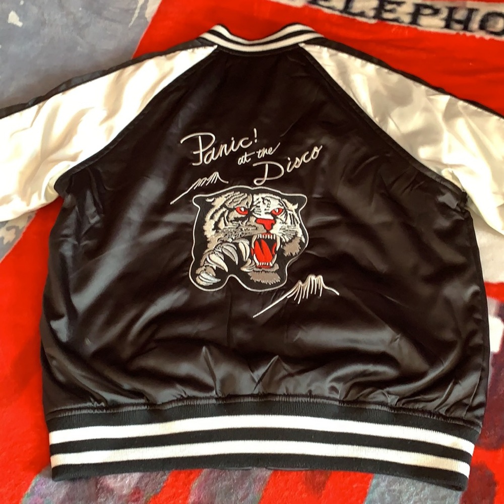 Panic! at the Disco bomber jacket size M
